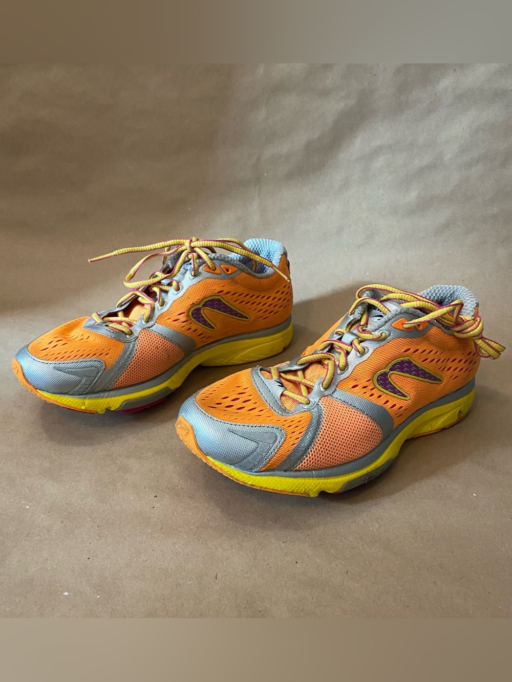 Newton Gravity IV running shoes